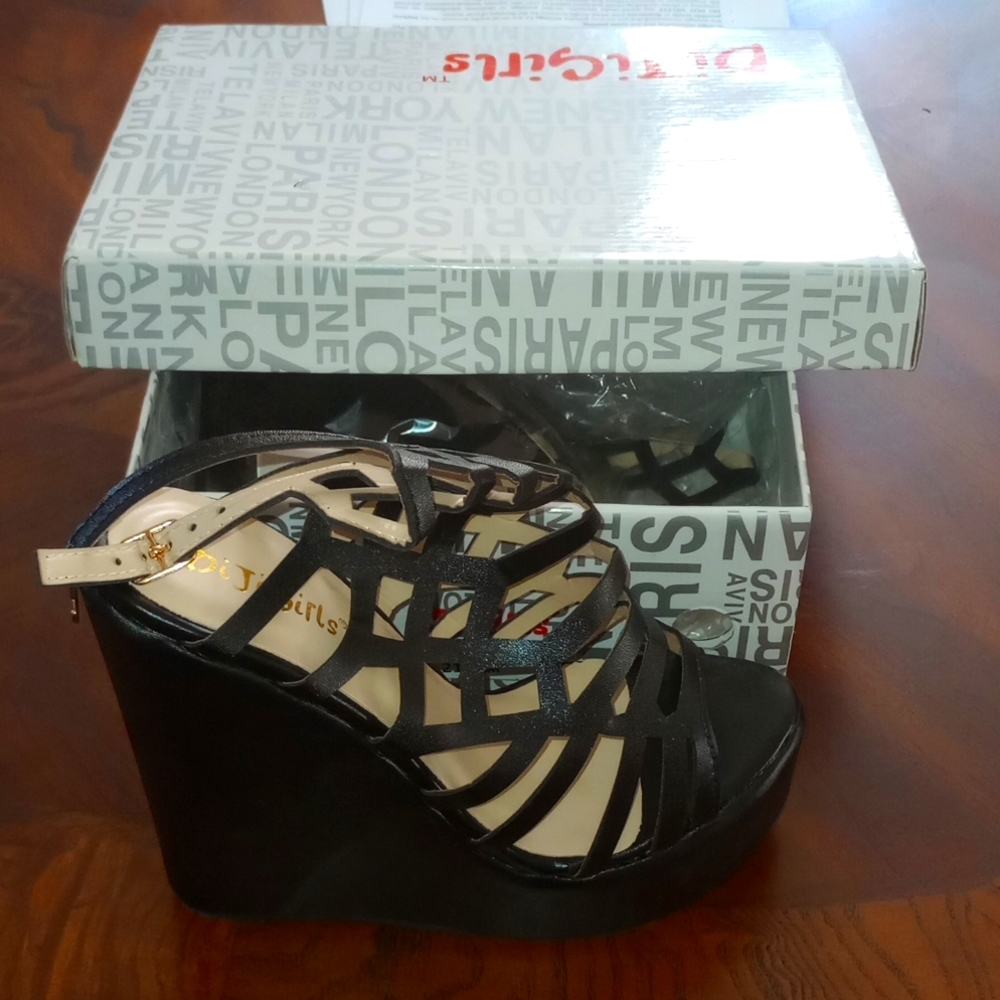 Diji girls (wedges)